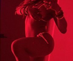 The Queen is back — mature gentlemen & 1hr FaceTime/content (Detroit, MI) - Image 3