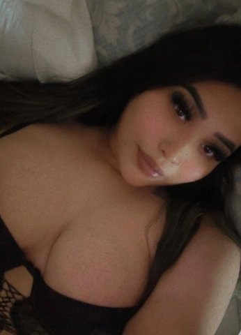 Curvy Odessa Escort — Discreet Professional & Clean Pics - 1