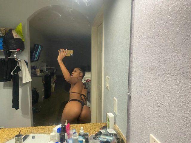 Houston Female Escort — Full Service Specials (Incalls Only) - 1