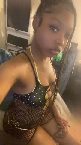 Fresno, CA Female Escort — Incalls, Outcalls & Overnight Dates - 1