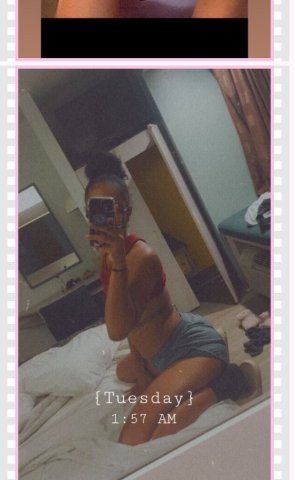 Montgomery Mixed Princess Back Play — FaceTime Verification - 1