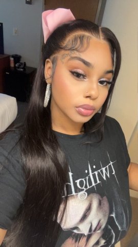 Norfolk Female Escort — Truck Driver Friendly Playmate - 1