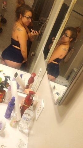 Palm Springs Sexy Latina Squirter — $400 hr special - 1