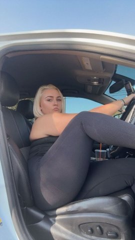 NicoleLove 30 — Sandusky, Ohio White Girl (Feet Fetish) Outcalls Only - 1