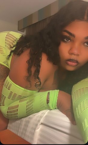 Jackson MS Pretty Thick Sweet Companion — Facetime Shows - 1