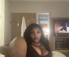 Jackson MS Pretty Thick Sweet Companion — Facetime Shows - Image 2
