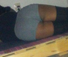 Panama City, Florida Female Escort — Discreet Face Cover - Image 2
