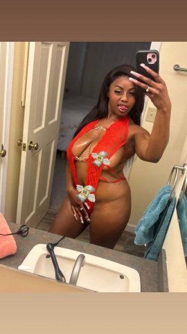 Indianapolis, Indiana Female Escort — Domination Play, Whips & Cuffs (Incall/Outcall) - 1