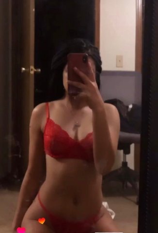 Petite 21 Female Escort in Fayetteville, Arkansas - 1