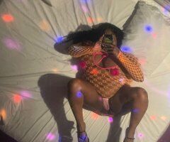Knoxville Female Escort — Outcall Dates & Toy Play - Image 3