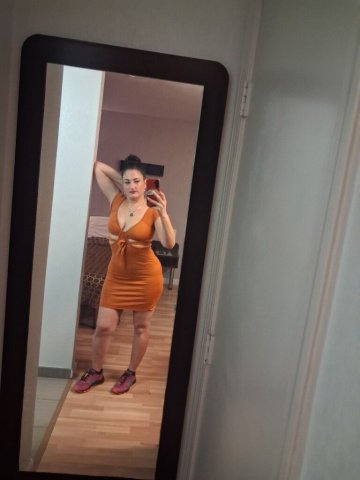 San Antonio Female Escort — Outcalls Now - 1