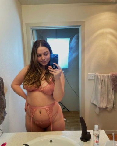 Akron/Canton Female Escort — VIP full service & BBBJ - 1