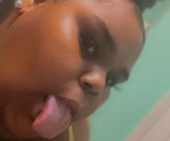 Diamond in Baton Rouge: Female Escort for sloppy oral + water park pussy - Image 3