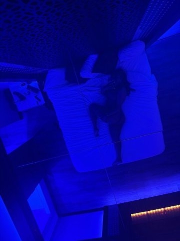 Birmingham Female Escort — Outcalls with Massage Specials - 1