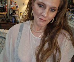 Fayetteville, AR Female Escort — deep fk, roleplay, toys & more - Image 11