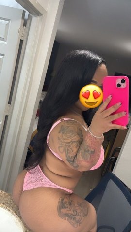 Young Brazilian Escort (22) — 129 cm - 1