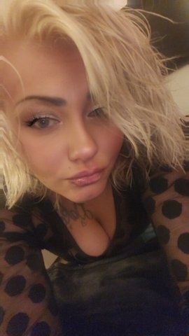 Reno Female Escort — Conversation-first, no full service - 1