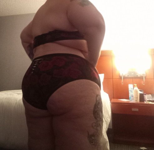 BBW MILF Escort in Fremont Incall (Weekend) — Discreet - 1