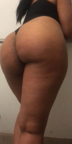 Chicago Female Escort — In-call + Out-call, video verification - 1
