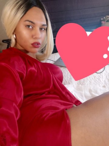 San Diego Hot Blondie Female Escort — Curvy Green-Eye Roleplay - 1