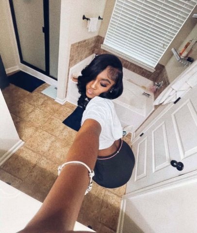 Petite 4ft Escort for Video Chats in Wichita - 1