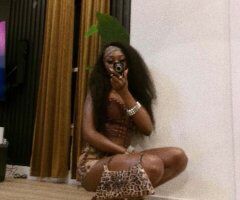 Petite 4ft Escort for Video Chats in Wichita - Image 2
