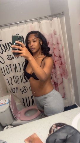 Hattiesburg, MS Female Escort — Live Video Verification - 1