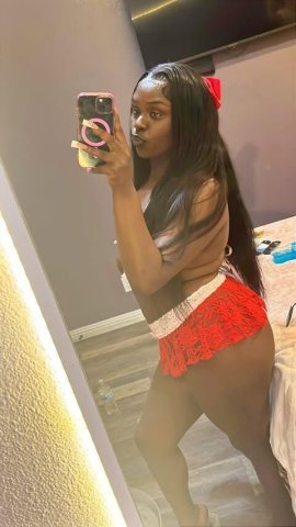 Fresno, CA Female Escort — Wet Chocolate Super Soaker (22) - 1