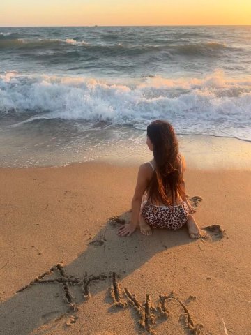 San Fernando Valley Female Escort — Full Service & Facetime - 1