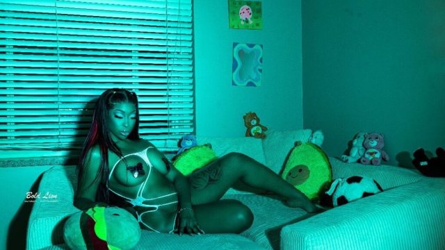 Verified Sunday Specials — Incall Female Escort in Atlanta (Buckhead/Midtown) - 1