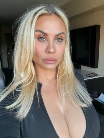 Reno NV Female Escort — Ultimate Indulgence 35 - 1