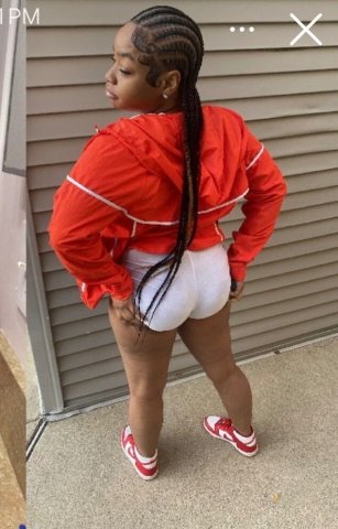 Detroit Female Escort — Natural, grown & mature outcalls/incalls - 1