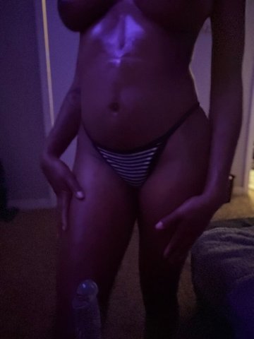 Long Beach Female Escort — Outcall & Car Available (24/7) - 1