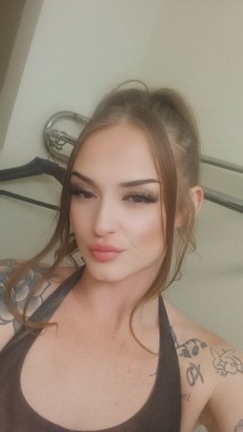 Bakersfield CA Female Escort — Incalls & Outcalls (No Bare Services) - 1