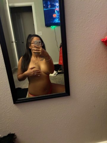 Longview, Texas Female Escort — discreet play date - 1