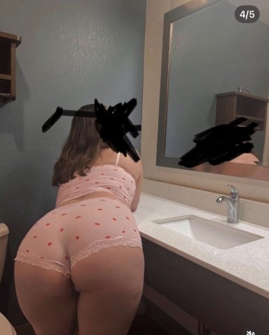 Racine Female Escort — Slim Thick White Girl (22) - 1