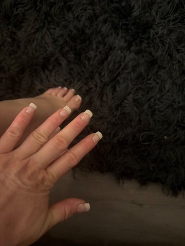 Tucson Incall Appointment Escorts — Sexy Brunette Playmate (32) - 1