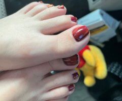Ventura CA Female Escort — Royal, Blonde with Ocean Blue Eyes (Outcall) - Image 2