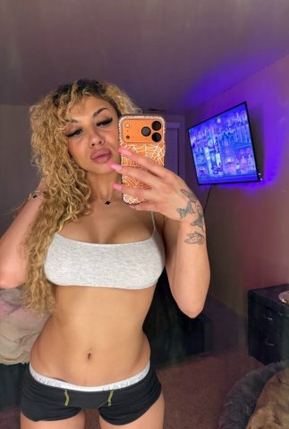 Salt Lake City UT Female Escort — Morgan (long blonde hair) - 1