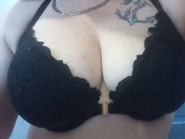 North Bay Female Escort — Outcall Only - 1