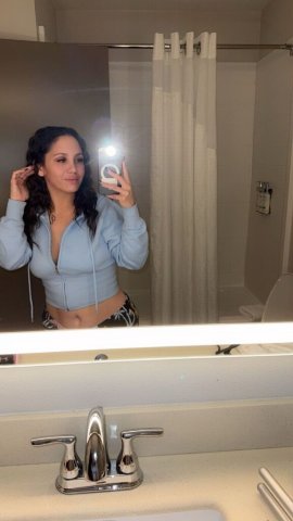 Minneapolis/St. Paul Upscale Female Escort — Sweet & discrete private sessions - 1