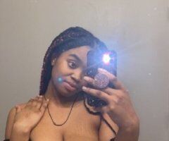 Iowa City, Iowa Female Escort — incall, outcall, carplay - Image 3