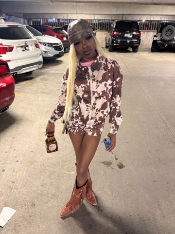 St. Louis Facetime Verified — Massage, Fetish Friendly - 1