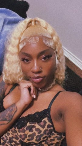 Koko (5’0) in Beaumont — upscale, discreet female escort - 1