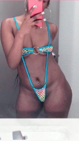 Chicago Incalls — Female Escort for In-Home Sessions (Serious Inquiries) - 1