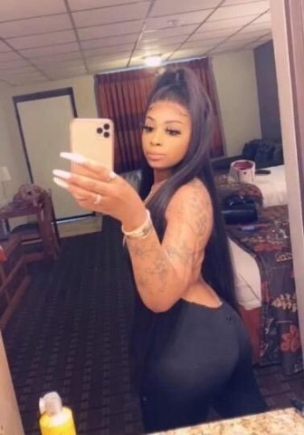 Portland, Oregon Female Escort — in & outcalls, party vibe - 1