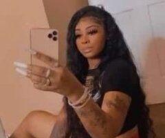 Portland, Oregon Female Escort — in & outcalls, party vibe - Image 2