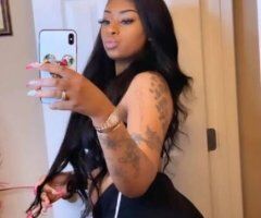 Portland, Oregon Female Escort — in & outcalls, party vibe - Image 4