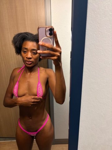 Deja Vu Deja - Petite Black Female Escort in Colorado Springs, CO - 1