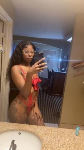 Jackson, MS Petite Fun Facetime & Content - 1